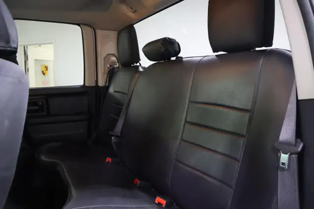 2020 RAM 1500 Classic Express 4x4 Quad Cab 6'4' Box | ONE OWNER - Photo 21