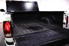 2020 RAM 1500 Classic Express 4x4 Quad Cab 6'4' Box | ONE OWNER - Photo 22