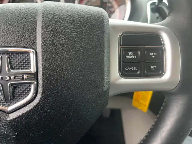2017 Dodge Grand Caravan CREW | CLEAN CARFAX | LEATHER | BACK-UP - Photo 28