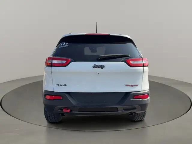2015 Jeep Cherokee Trailhawk (CERTIFIED) - Photo 4
