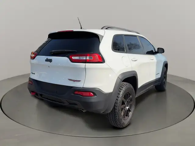 2015 Jeep Cherokee Trailhawk (CERTIFIED) - Photo 5