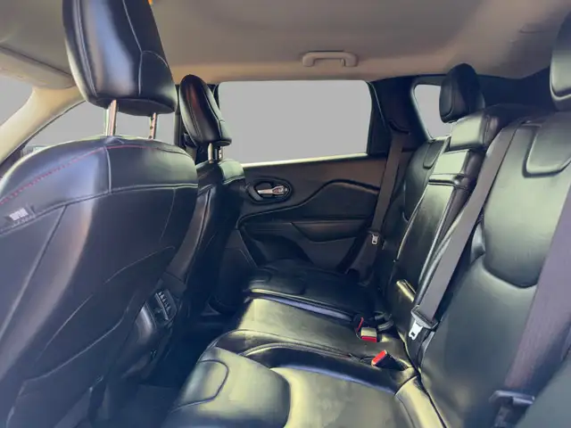 2015 Jeep Cherokee Trailhawk (CERTIFIED) - Photo 14