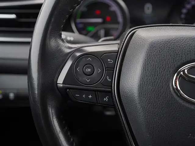 2022 Toyota Camry Hybrid XSE, Sunroof, Back Camera, Alloy Wheels - Photo 13