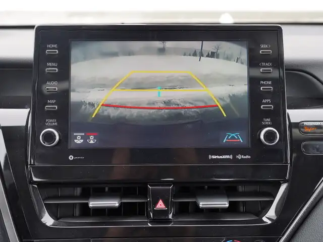 2022 Toyota Camry Hybrid XSE, Sunroof, Back Camera, Alloy Wheels - Photo 21