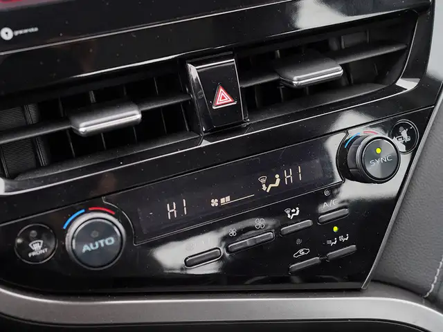 2022 Toyota Camry Hybrid XSE, Sunroof, Back Camera, Alloy Wheels - Photo 24