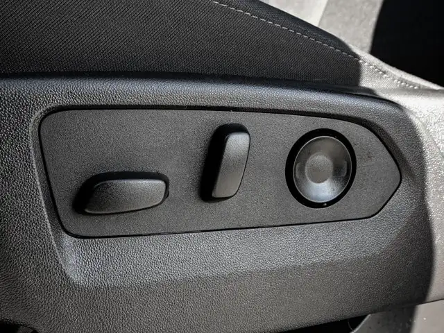 2024 GMC Sierra 1500 Elevation 3.0L Duramax - Photo 17