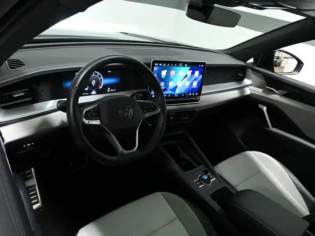 2025 Volkswagen Tiguan Comfortline R-Line R-Line Black Edition N - Photo 10