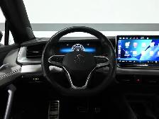 2025 Volkswagen Tiguan Comfortline R-Line R-Line Black Edition N - Photo 12