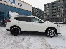 2018 Nissan Rogue - Photo 2