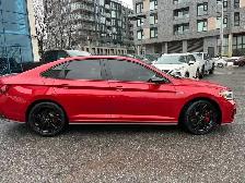 2024 Volkswagen Jetta GLI - Photo 2