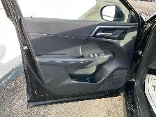 2024 Mitsubishi Outlander Plug-In Hybrid - Photo 18