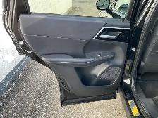 2024 Mitsubishi Outlander Plug-In Hybrid - Photo 20