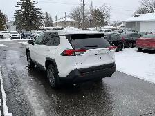 2024 Toyota RAV4 XLE - Photo 5