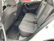 2024 Toyota RAV4 XLE - Photo 11