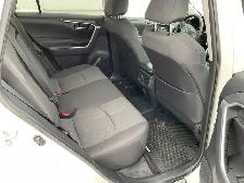 2024 Toyota RAV4 XLE - Photo 12