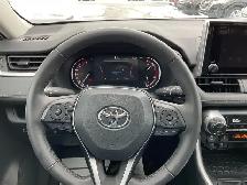 2024 Toyota RAV4 XLE - Photo 13