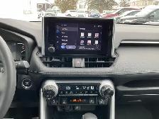 2024 Toyota RAV4 XLE - Photo 15