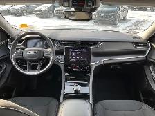 2023 Jeep Grand Cherokee L Laredo - Photo 17