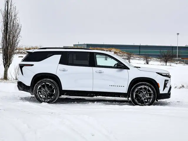 2026 Chevrolet Traverse - Photo 14