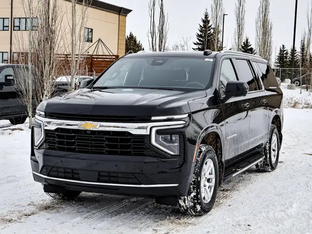 2026 Chevrolet Suburban LS - Photo 4