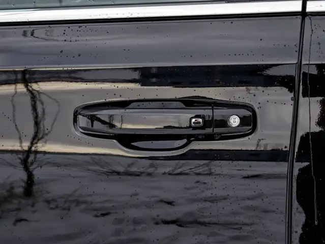 2026 Chevrolet Suburban LS - Photo 8