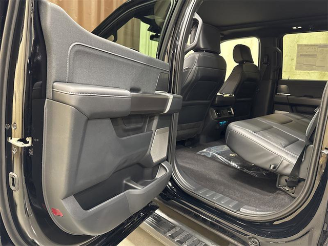 2025 FORD F-150 Lariat - Photo 12