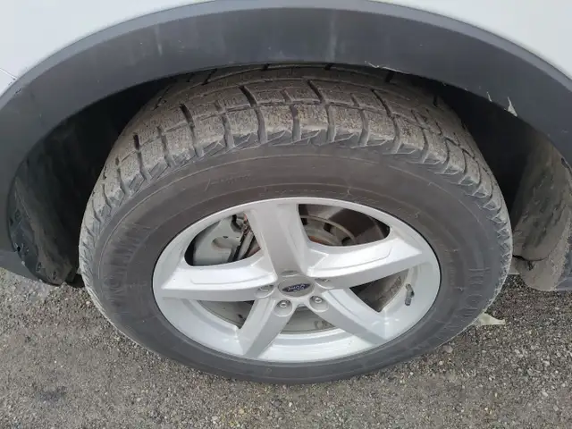 2017 Ford Explorer - Photo 9