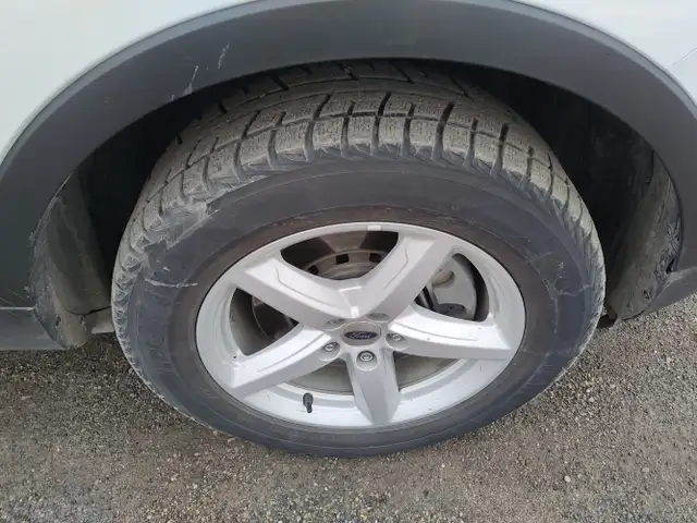 2017 Ford Explorer - Photo 12