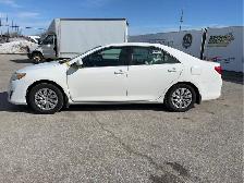 2013 Toyota Camry - Photo 2