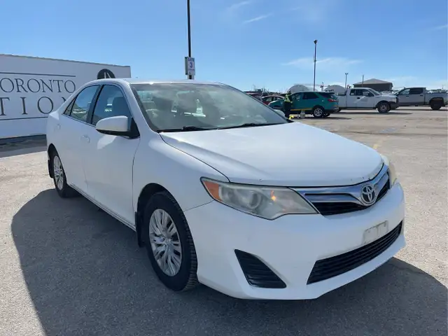 2013 Toyota Camry - Photo 7