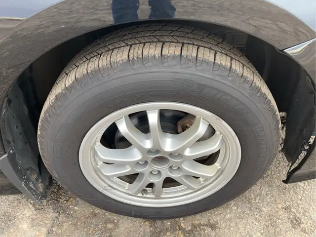 2019 Toyota Prius - Photo 12