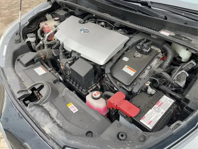 2019 Toyota Prius - Photo 24
