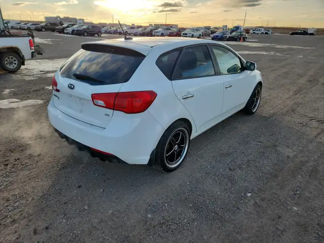 2012 Kia Forte5 - Photo 4