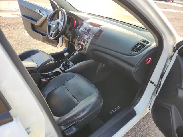 2012 Kia Forte5 - Photo 16
