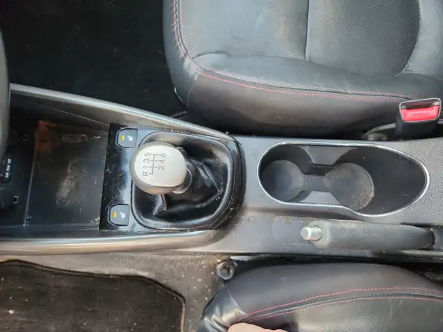 2012 Kia Forte5 - Photo 20