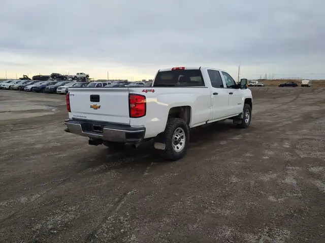 2019 Chevrolet Silverado 3500HD - Photo 4