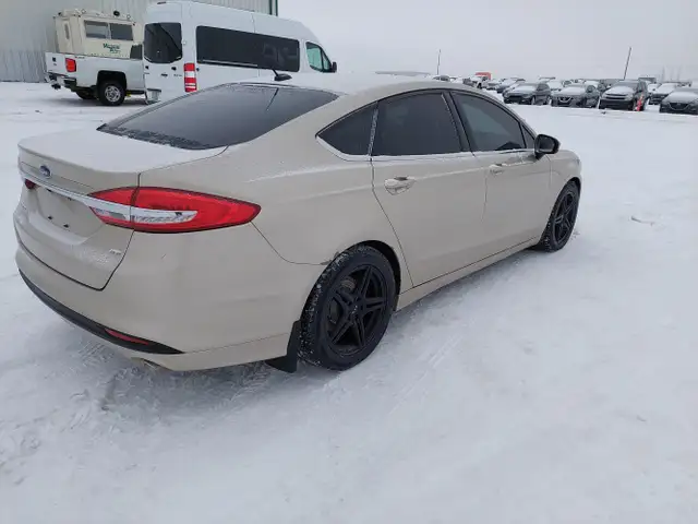 2017 Ford Fusion - Photo 4