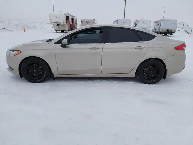 2017 Ford Fusion - Photo 5