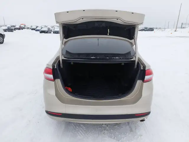 2017 Ford Fusion - Photo 16