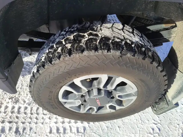 2022 GMC Sierra 3500HD - Photo 10