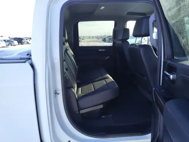 2022 GMC Sierra 3500HD - Photo 16