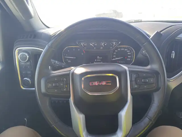 2022 GMC Sierra 3500HD - Photo 18