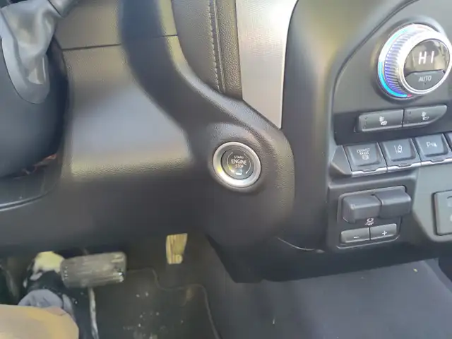 2022 GMC Sierra 3500HD - Photo 29