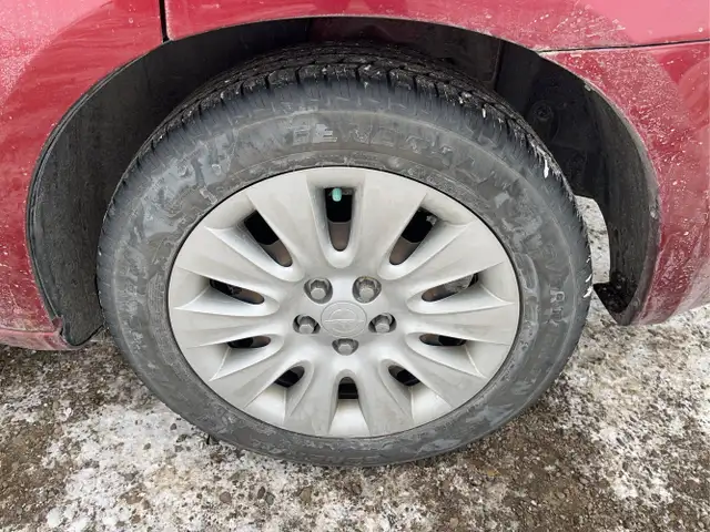 2014 Chrysler 200 - Photo 11