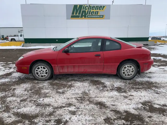 2005 Pontiac Sunfire - Photo 2