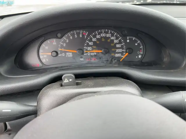 2005 Pontiac Sunfire - Photo 14