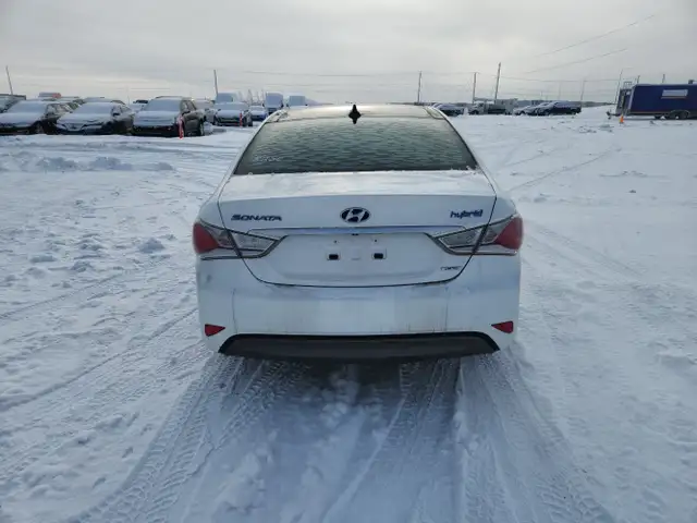 2015 Hyundai Sonata Hybrid - Photo 6