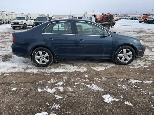 2009 Volkswagen Jetta - Photo 13