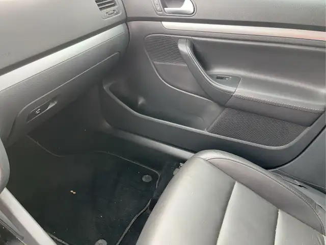 2009 Volkswagen Jetta - Photo 23