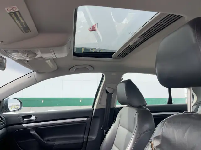 2009 Volkswagen Jetta - Photo 24